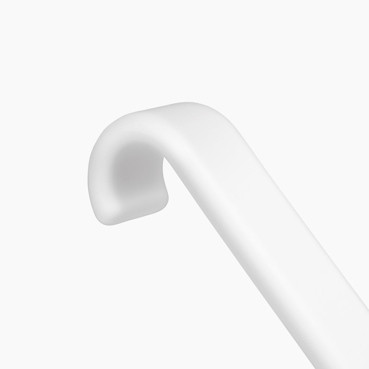 Close-up of the built-in hanging hook on the White dancemoon JustHang shower squeegee
