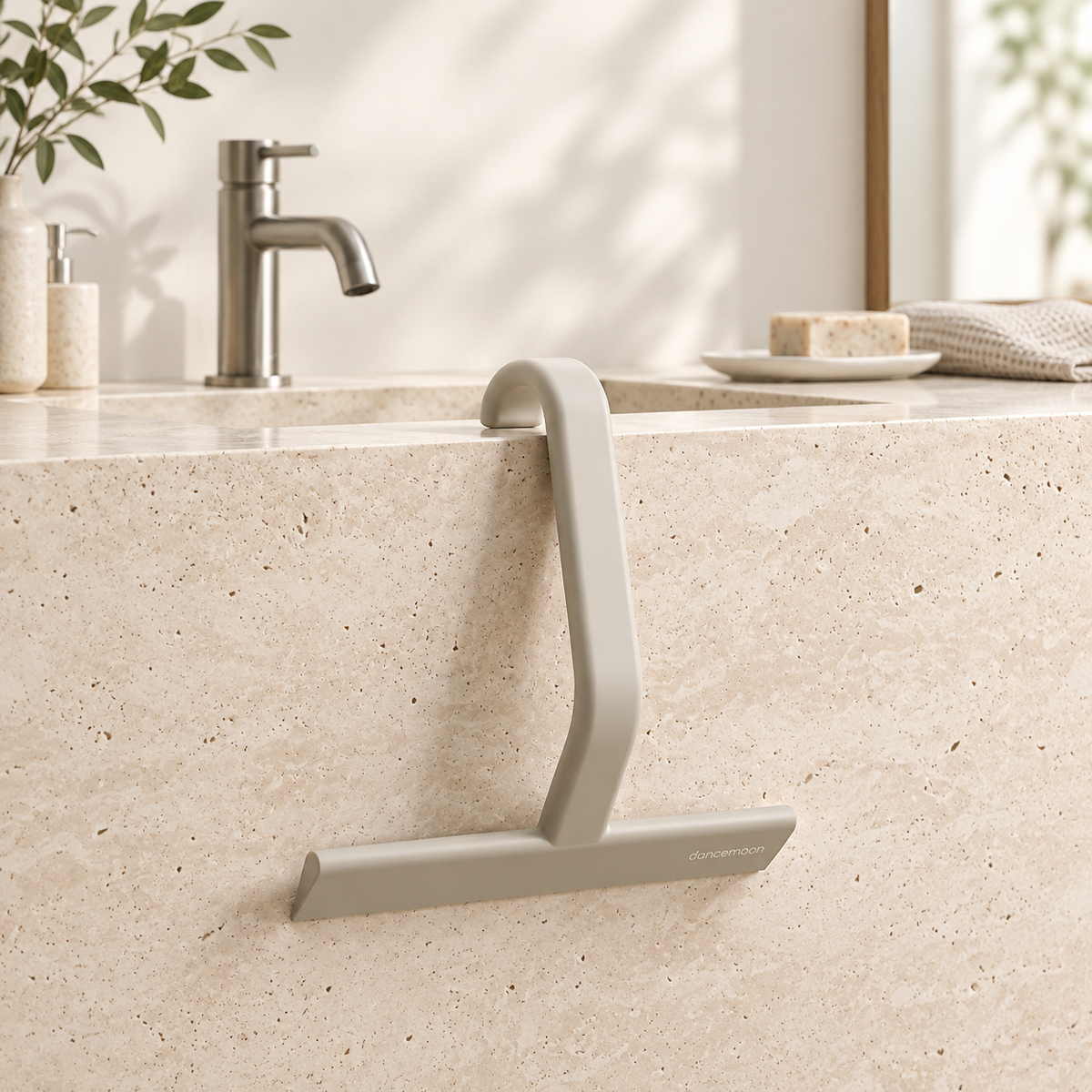 JustHang Shower Squeegee – Light Taupe
